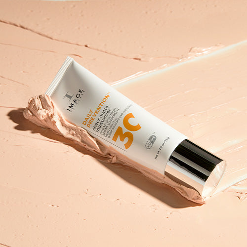 DAILY PREVENTION - Sheer Matte Moisturizer SPF30